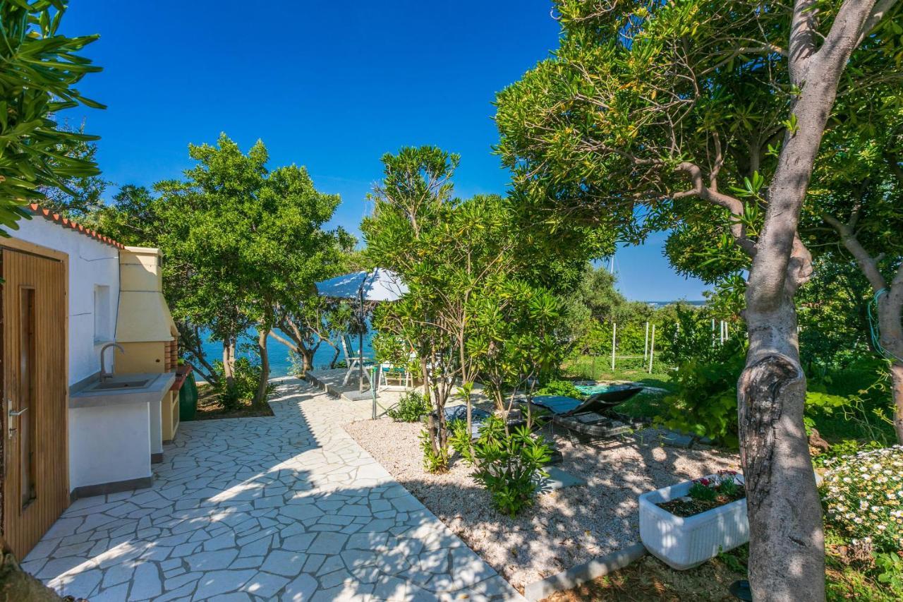 Apartments And Rooms Bianca Barbat na Rabu ภายนอก รูปภาพ